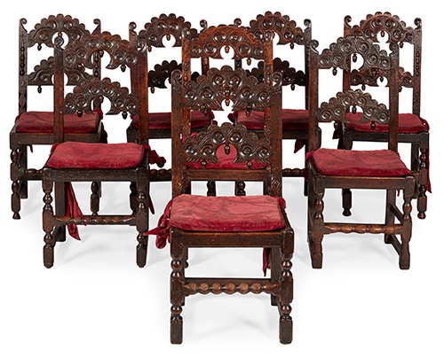 LOT 2 | SET OF EIGHT 17TH CENTURY STYLE CARVED OAK DINING CHAIRS